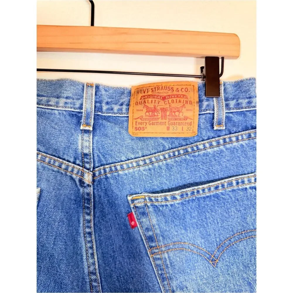 VINTAGE LEVIS cutoff cuffed 505 Regular Fit Long Line Bermuda denim shorts 33